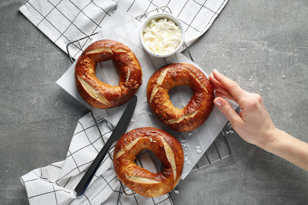 concept-tasty-food-bagel-top-view